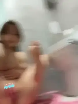 Stripchat Free Porn Cam of Peachy_Dream