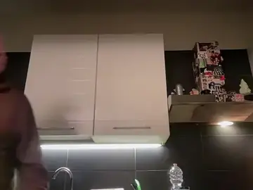 theitalianbear from stripchat