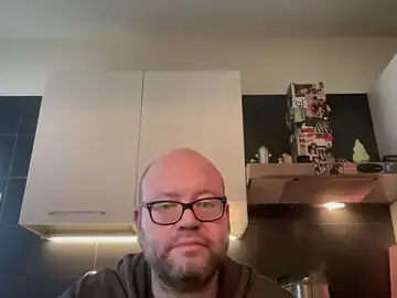 Stripchat Adult Webcams of theitalianbear