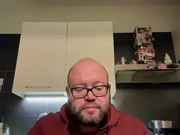 Stripchat Live Sex Cam of theitalianbear