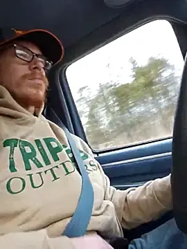 Stripchat Free Live Porn of REDHAMMER_