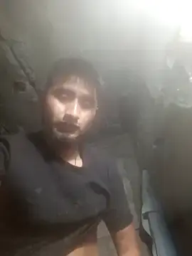 Stripchat Live Sex Cam of Sebastiqn2288h