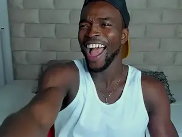 Stripchat Sex Cam of Dylan_Taylor