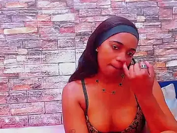 Stripchat Best live sex cam show of NaughtyChic28