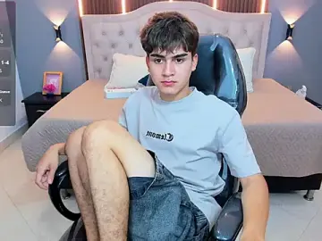 Stripchat Best live sex cam show of Tommy18__