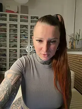 Stripchat Live Sex Cam of Inked_lorena