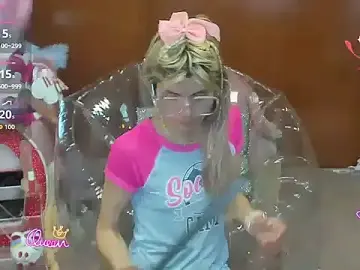 Stripchat Nude Webcam of Skinygirl