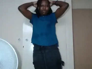 Stripchat Free Porn Cam of Sweetslender