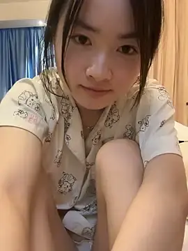 Stripchat Free Porn Cam of miaomiaou_