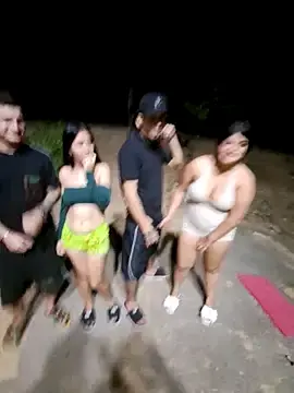 Stripchat Adult Webcam of royalgirls_x