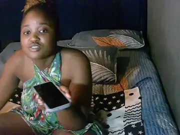 Stripchat Live Porn of FREAKBARBIE02