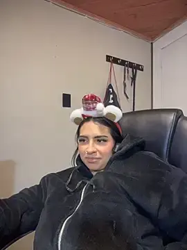 Stripchat Live Porn of Hilary_pinkk