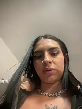 Hilary_pinkk from stripchat