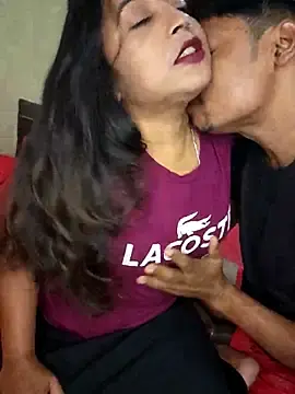 Stripchat Free Live Porn of Hotbhabi305