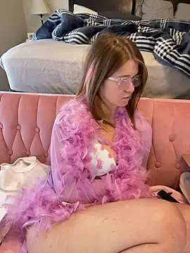 Stripchat Adult Webcam of Riley_ray69