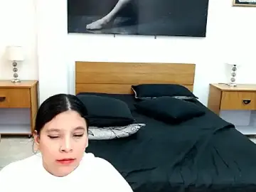 Stripchat Nude Webcam of MaloryAndLuna