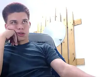 Stripchat Sex Cam of Liam_York_