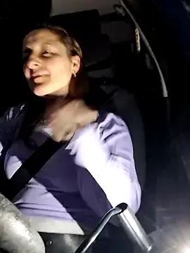 Stripchat Live Sex Cam of Sweet-milf-