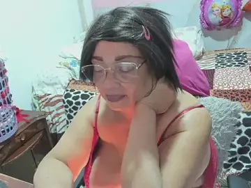 Stripchat Live Sex Cam of Mrs_mommy_