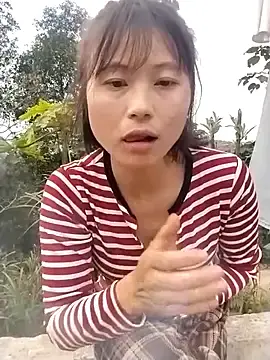 Stripchat Live Sex Cam of linda_bae00