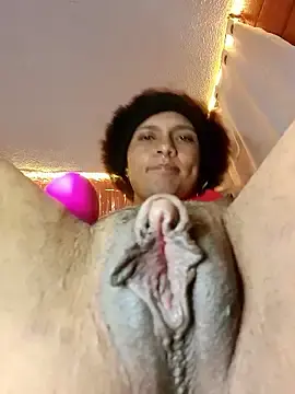 Stripchat Best Webcam of LUNAdeMARTE