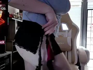 Stripchat Best Webcam of KmilleX