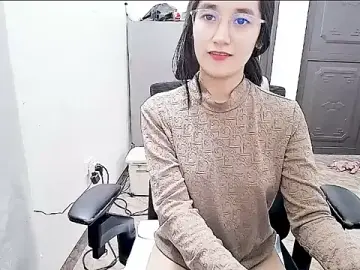 Shulee- from stripchat