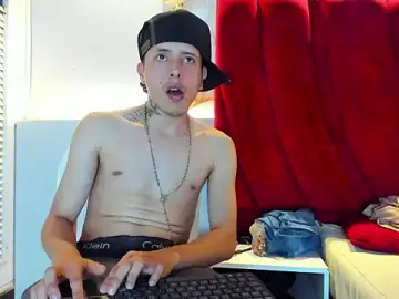 Stripchat Best live sex cam show of ESTEBAN_2102