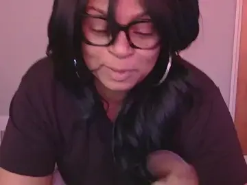 Stripchat Live Sex Cam of MSweetLindaParks