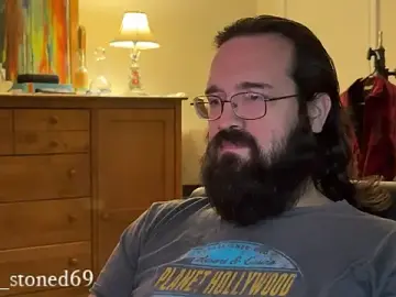 Stripchat Live Sex of beardedfantasydaddy