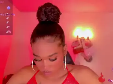 naomy__xx from stripchat