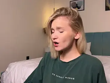 Stripchat Best Webcam of Adelovenick