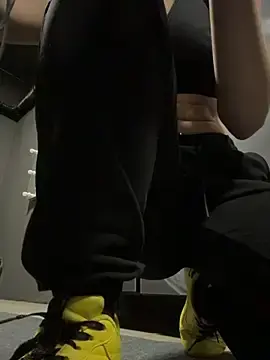 Stripchat Sex Cam of LikaCat