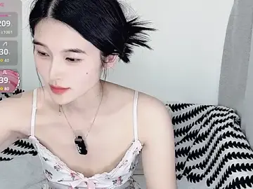 Stripchat Adult Webcam of T-TeaR