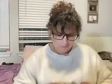 Stripchat Free Porn Cam of maddiliz