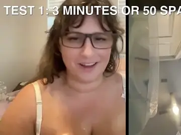 Stripchat Adult Webcam of maddiliz