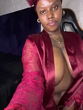 Stripchat Live Sex of QUEEN_NOBUHLE_FEMDOM_777