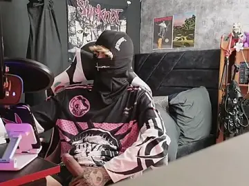 Stripchat Free Porn Cam of AcidMilo