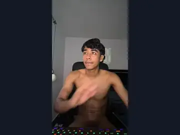 Stripchat Live Sex of Tyler_prince