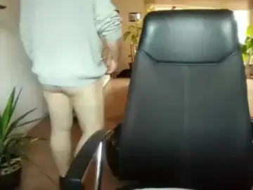 Stripchat Free Live Porn of Nobbie444