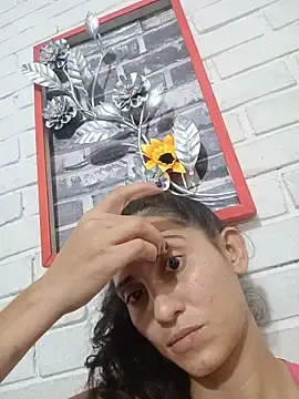 Stripchat Sex Cam of valeriaswang_Lucas