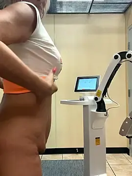 Stripchat Adult Webcam of vixendoll87