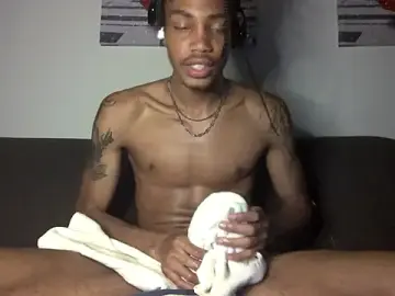 Stripchat Watch Live Sex Cams of BlackBullTitus