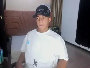 MATHY_ROBERT from stripchat