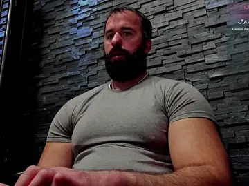 Stripchat Sex Cam of David_Big_Daddy