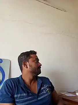 Stripchat Free Live Porn of RabitheRambo30