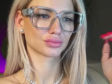 Stripchat Adult Webcam of SweetBlondy35