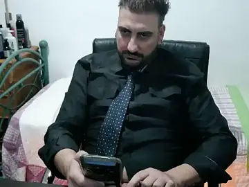 Stripchat Watch Live Sex Cams of Italian_dark_desire