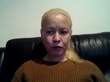 Stripchat Sex Chat of jennyblondeuk