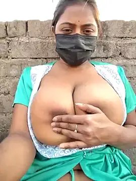 Stripchat Live Sex Cam of Ishu_Lovee